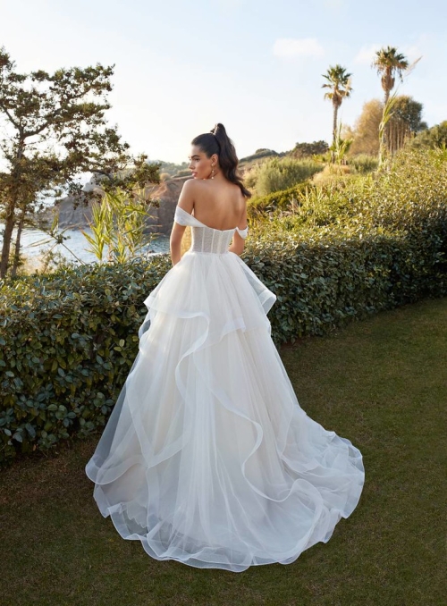 Demetrios 8129 - Back