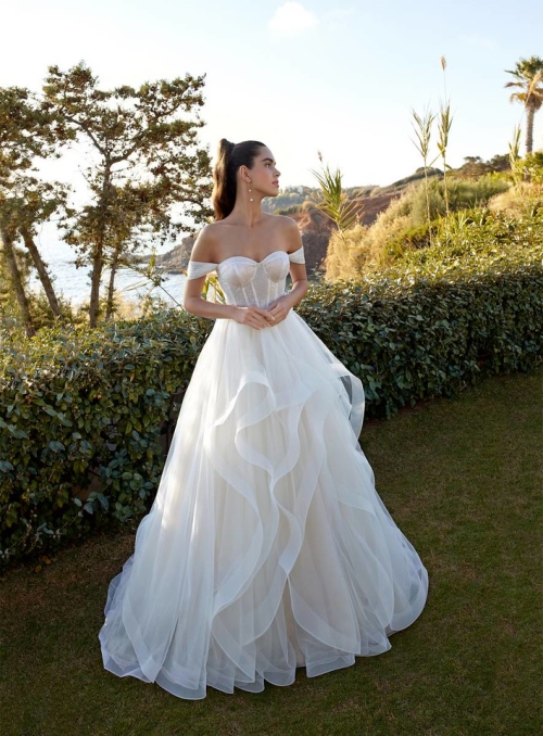 Demetrios 8129 - Front