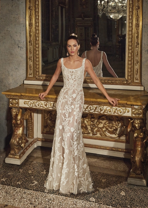 Demetrios DP452 - Front